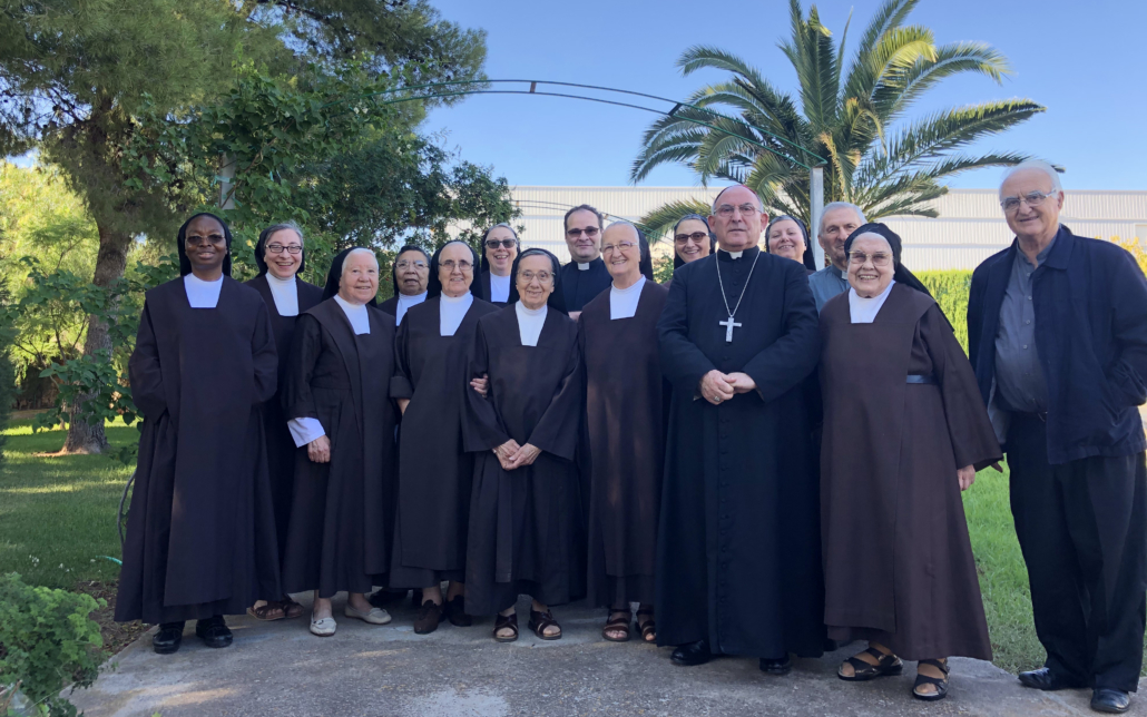 Las Comunidades Carmelitas Descalzas Celebran A Santa Teresa