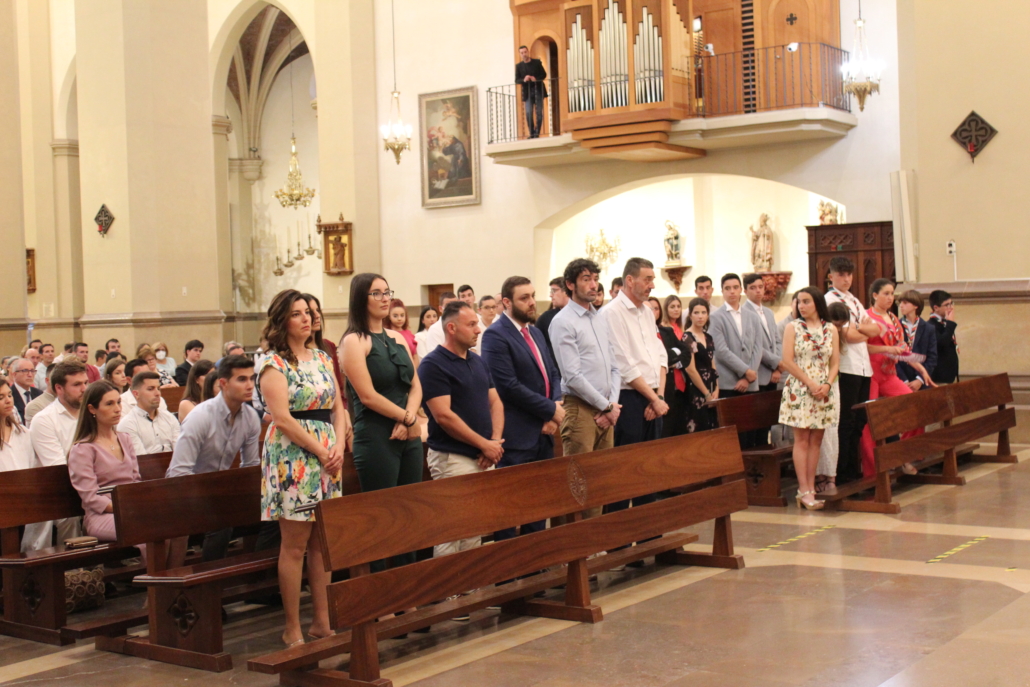 El Obispo administra el Sacramento de la Confirmación a cerca de 60 jóvenes  y adultos en la Concatedral - Obispado Segorbe-Castellón